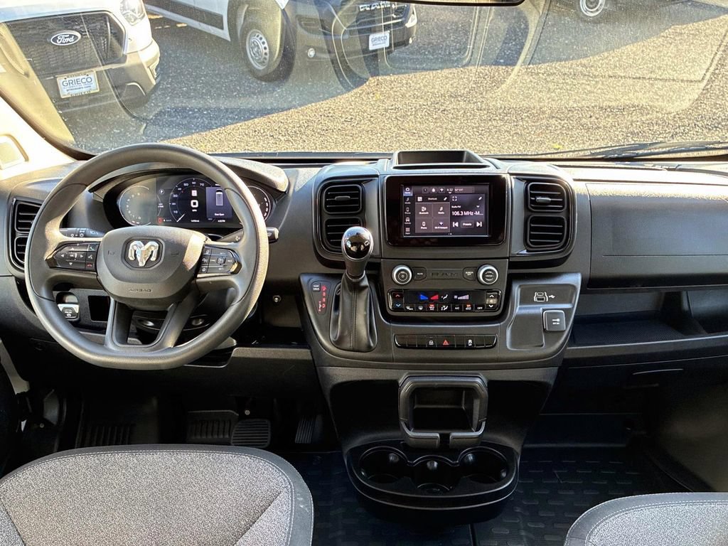 Used 2025 RAM ProMaster 2500 w/ U-Haul Equipment Group FWD image 13