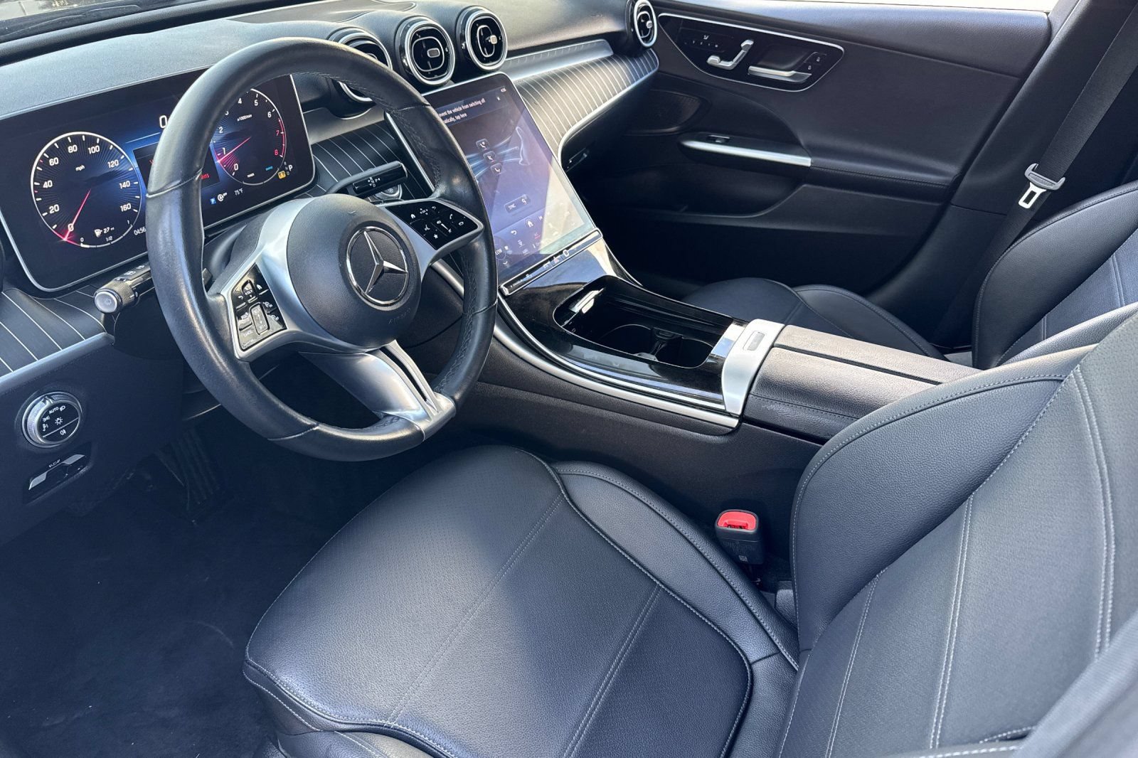 Used 2024 Mercedes-Benz C 300 4MATIC Sedan image 9