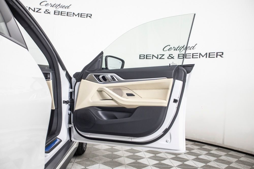 Used 2023 BMW i4 eDrive35 RWD image 19