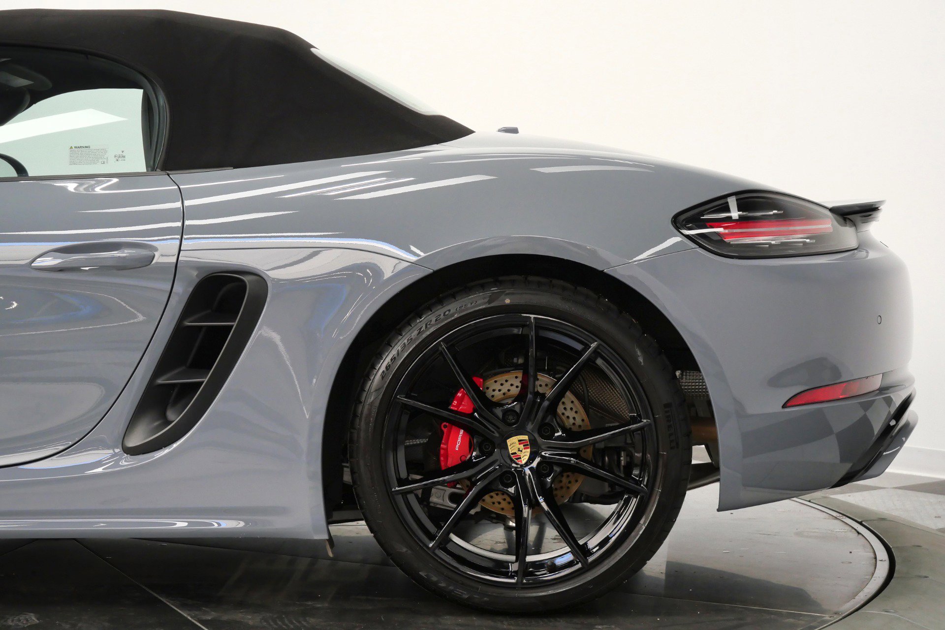 Used 2024 Porsche 718 Boxster S RWD image 43