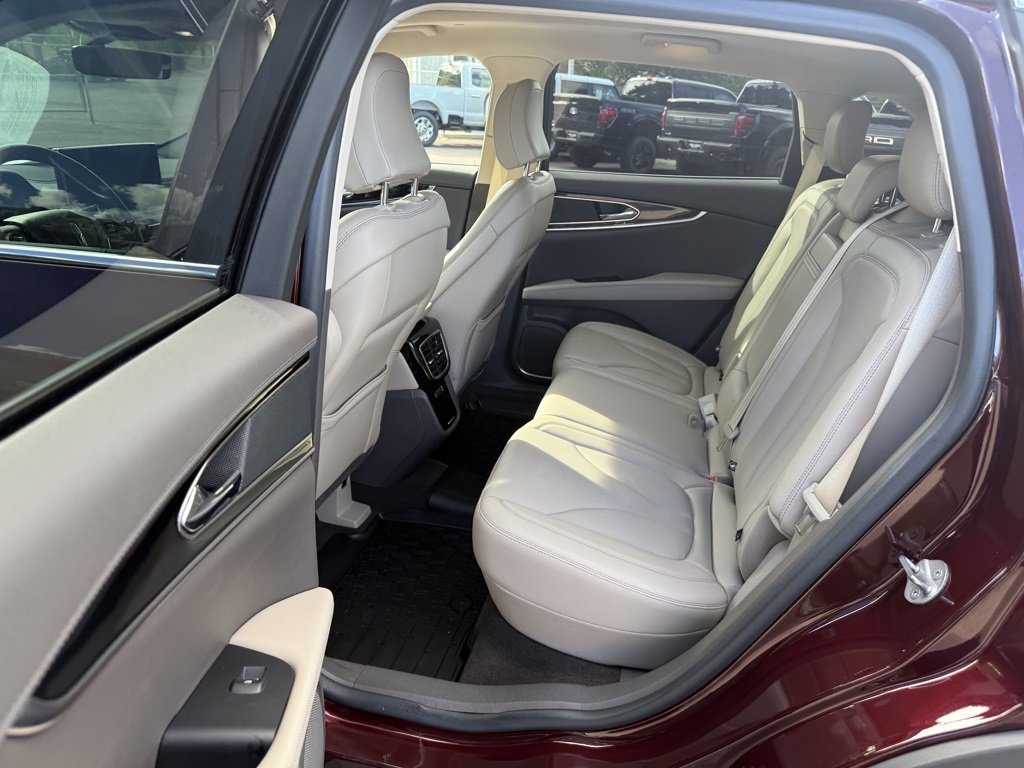 Certified 2022 Lincoln Nautilus Reserve image 18