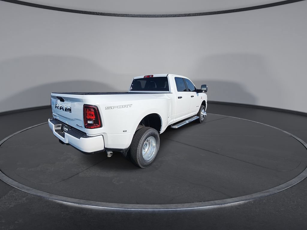 New 2026 RAM 3500 Big Horn AWD/4WD image 8