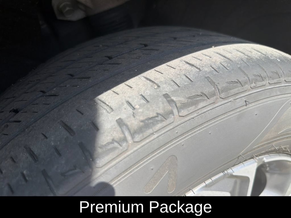 Used 2023 Hyundai Santa Fe SEL w/ Premium Package AWD/4WD image 12