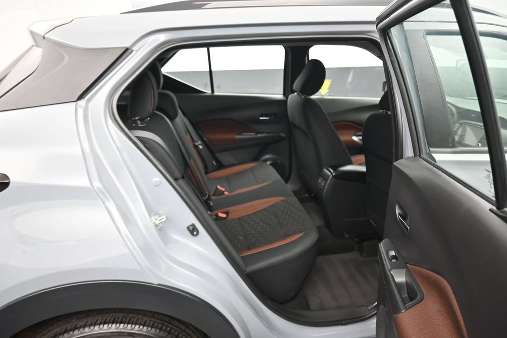Used 2023 Nissan Kicks SR FWD image 36