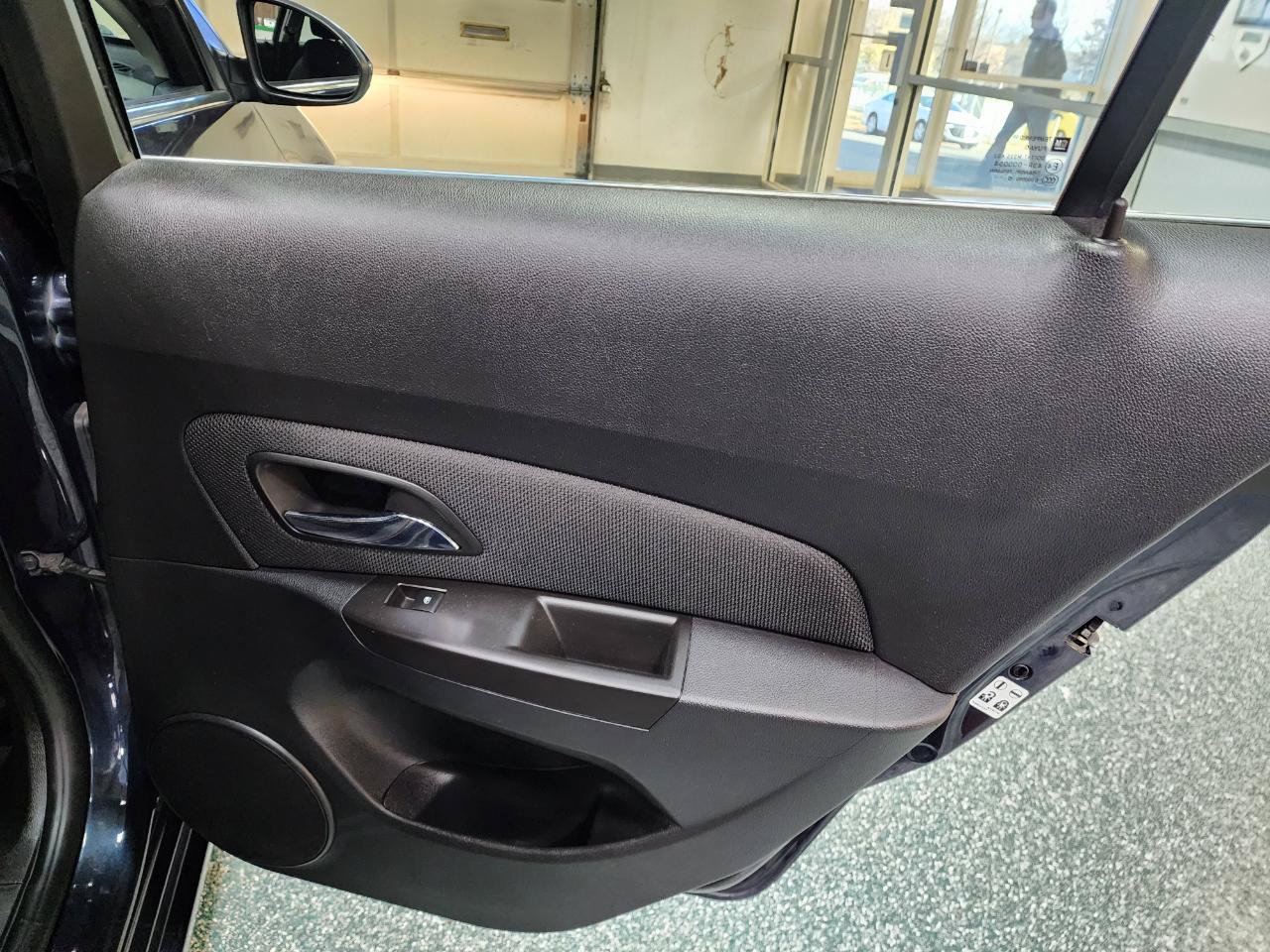 Used 2016 Chevrolet Cruze LT FWD image 23