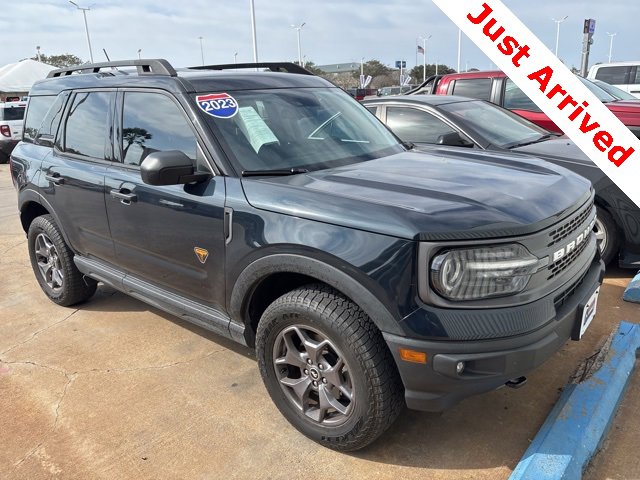 Used 2023 Ford Bronco Sport Badlands image 3