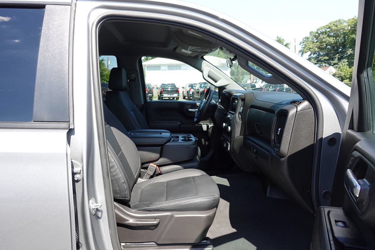 Used 2024 Chevrolet Silverado 1500 Custom AWD/4WD image 31