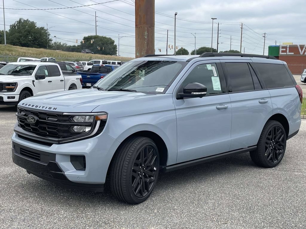 New 2026 Ford Expedition Platinum w/ Stealth Performance Package AWD/4WD image 7