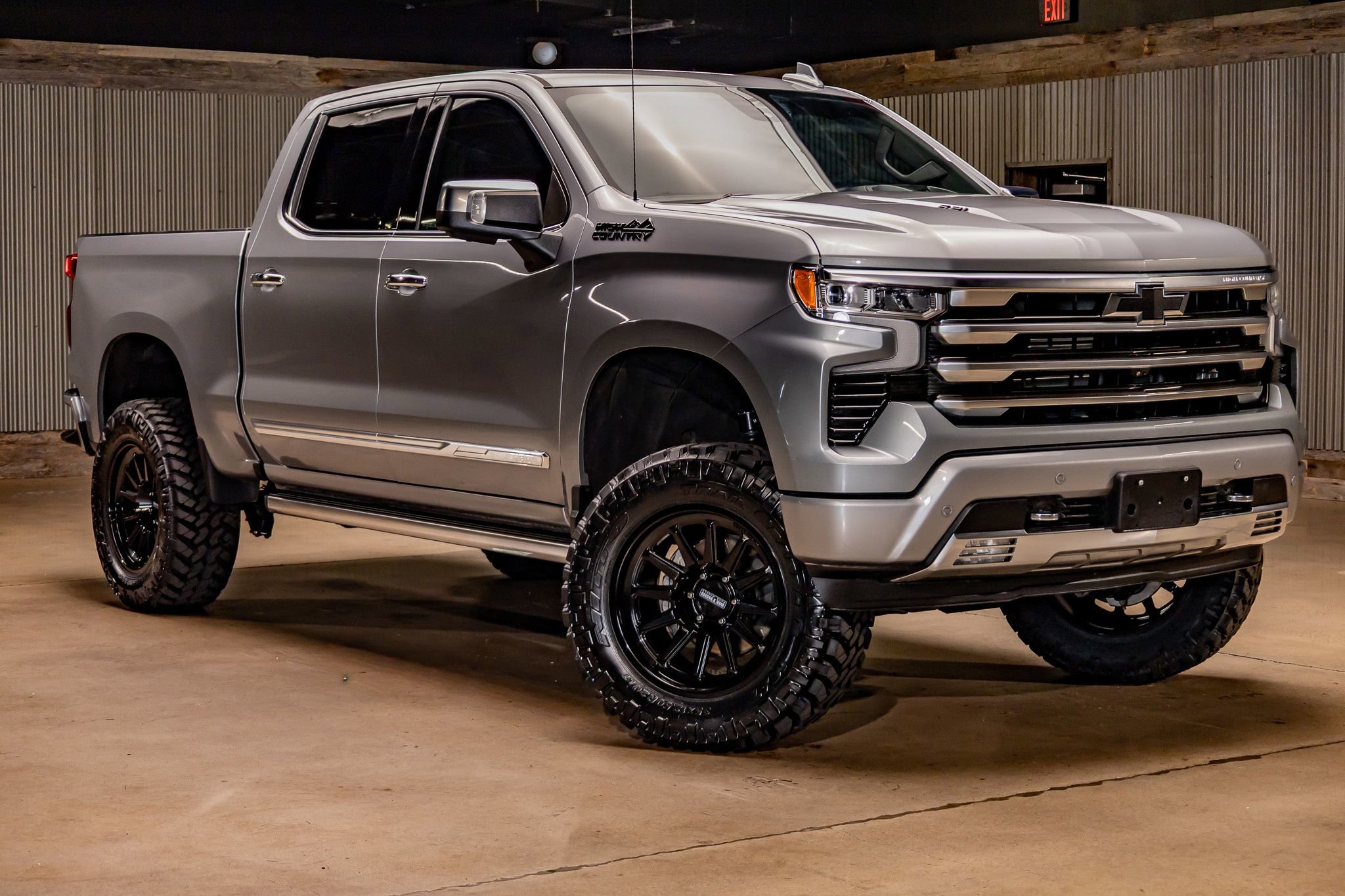 Used 2023 Chevrolet Silverado 1500 High Country w/ Technology Package