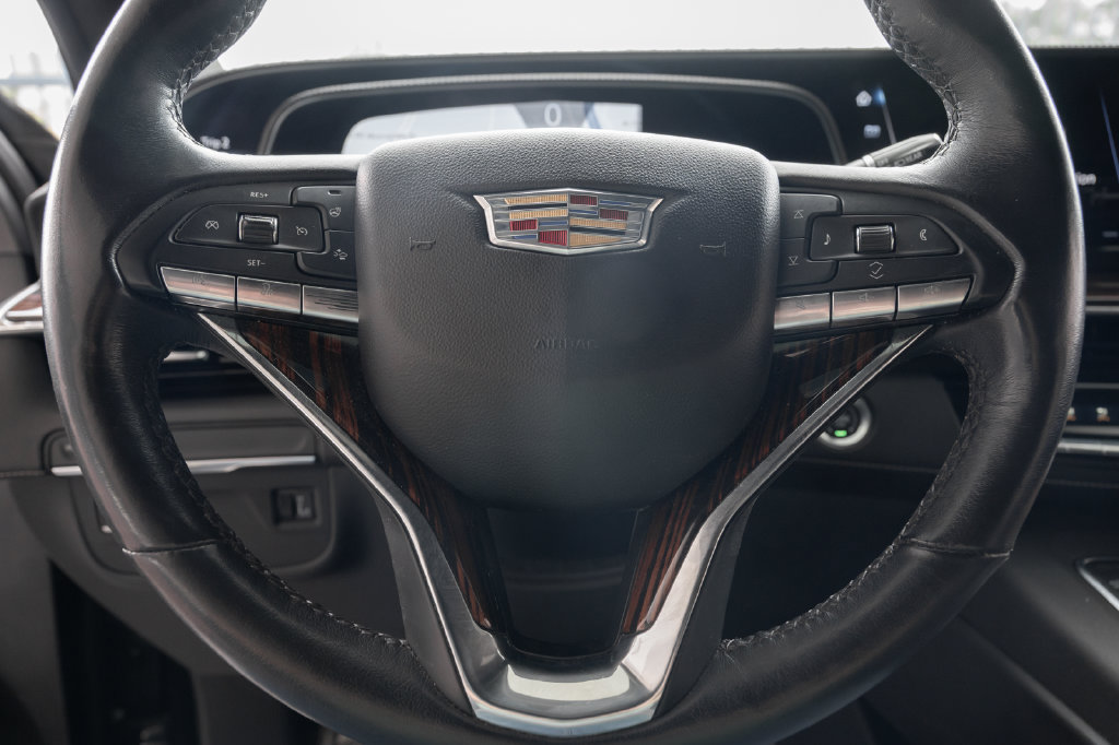 Used 2023 Cadillac Escalade ESV Luxury RWD image 23