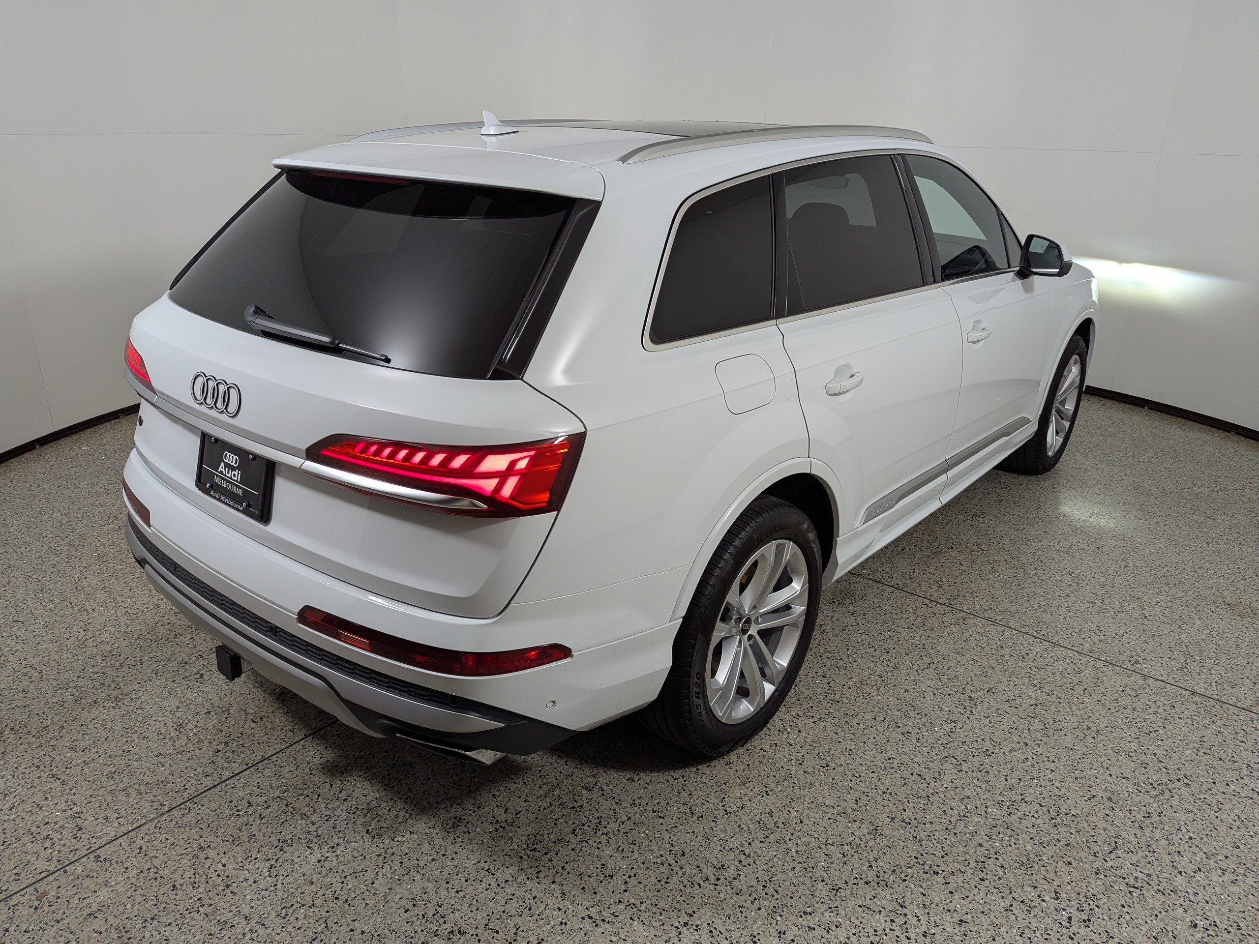Certified 2025 Audi Q7 3.0T Premium image 13