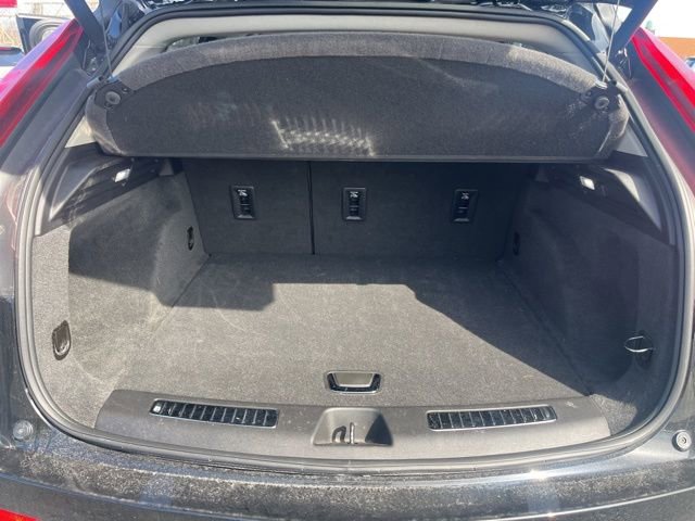 Used 2019 Cadillac XT4 Premium Luxury w/ Technology Package image 21