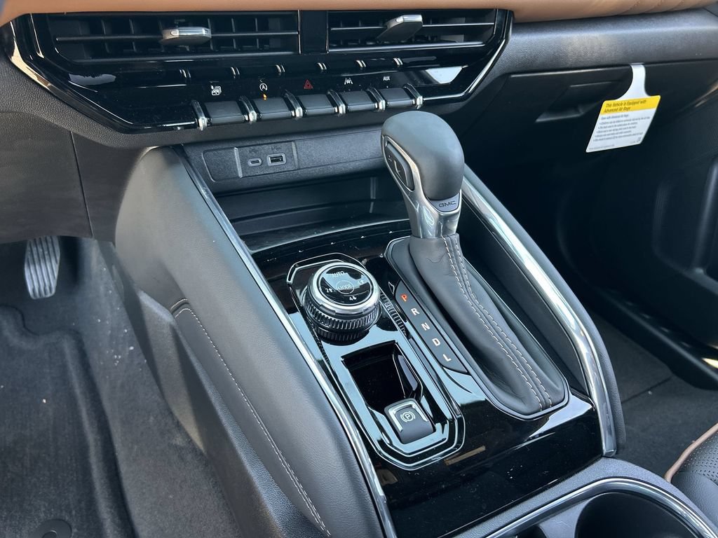 New 2026 GMC Canyon AT4 w/ Technology Plus Package AWD/4WD image 16
