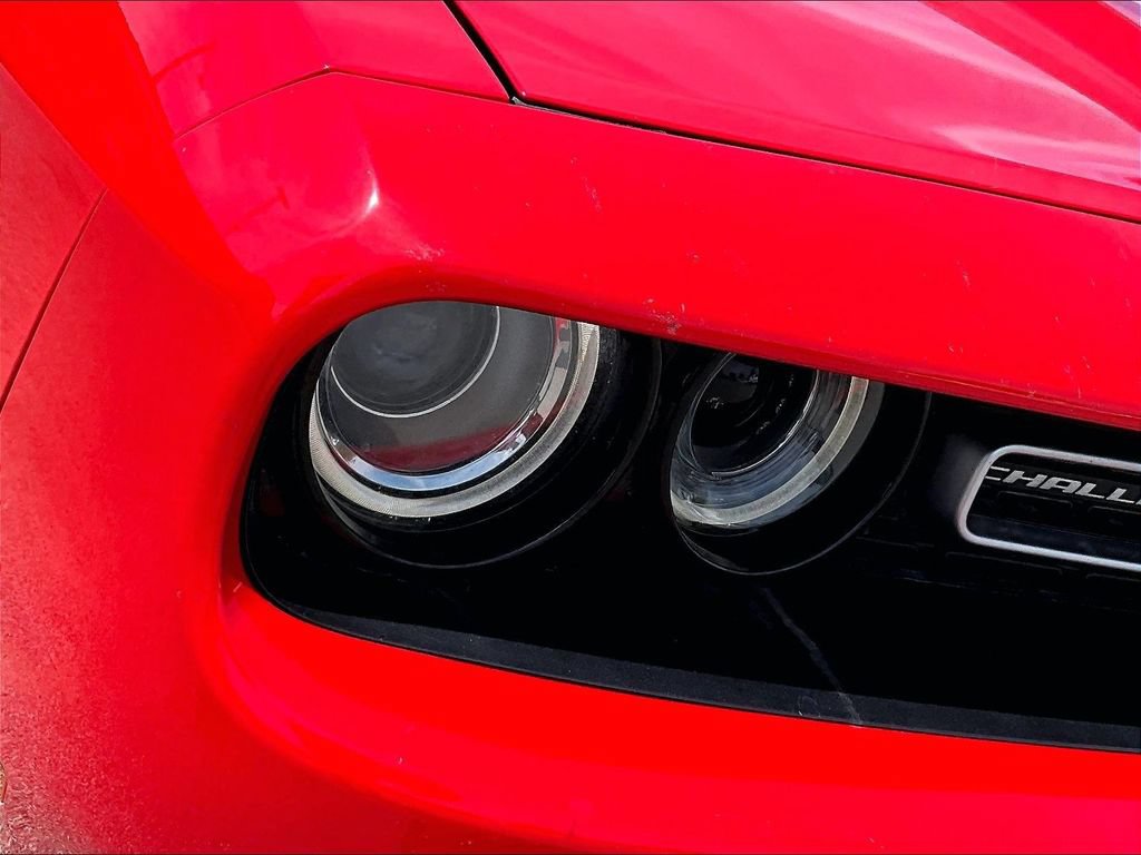 Used 2015 Dodge Challenger R/T Plus RWD image 28