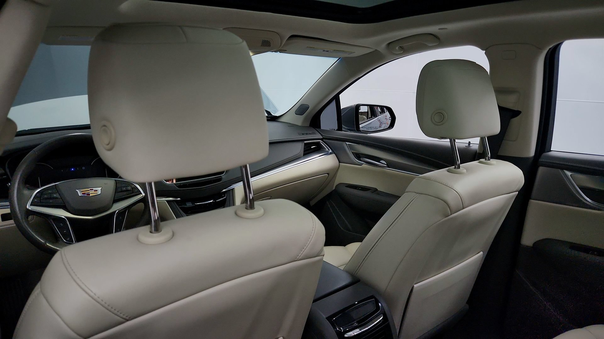 Certified 2023 Cadillac XT5 Premium Luxury AWD/4WD image 25