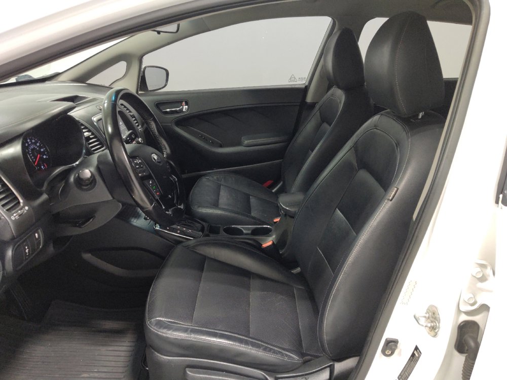 Used 2017 Kia Forte EX image 17