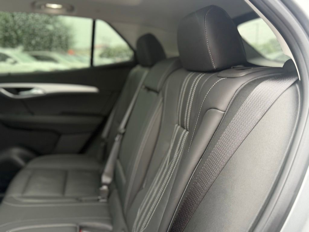 Used 2025 Buick Envision Avenir AWD/4WD image 13