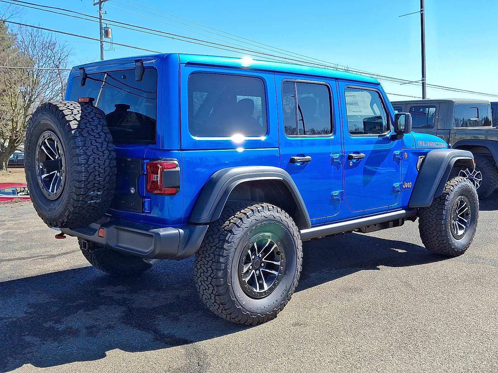 New 2026 Jeep Wrangler Unlimited Rubicon w/ Xtreme 35 Tire Package AWD/4WD image 4