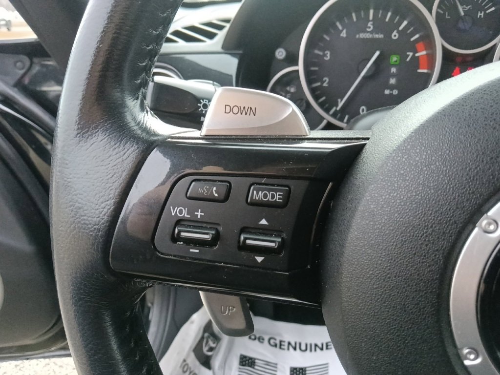 Used 2015 MAZDA MX-5 Miata Grand Touring w/ Premium Package image 18