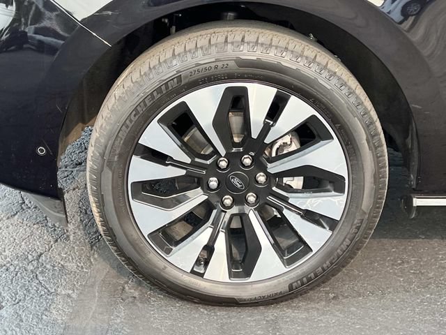 Certified 2025 Ford Expedition Max Platinum w/ Driver's Package AWD/4WD image 10