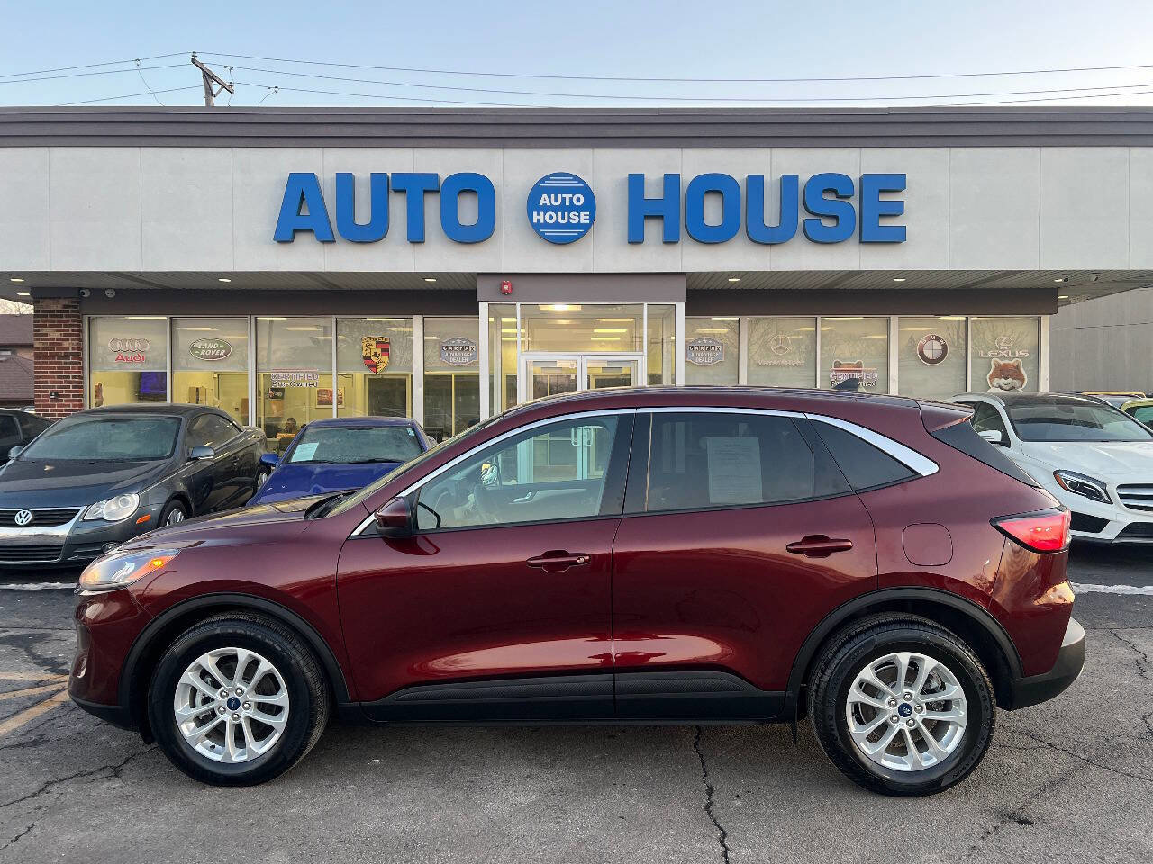 Used 2021 Ford Escape SE image 8