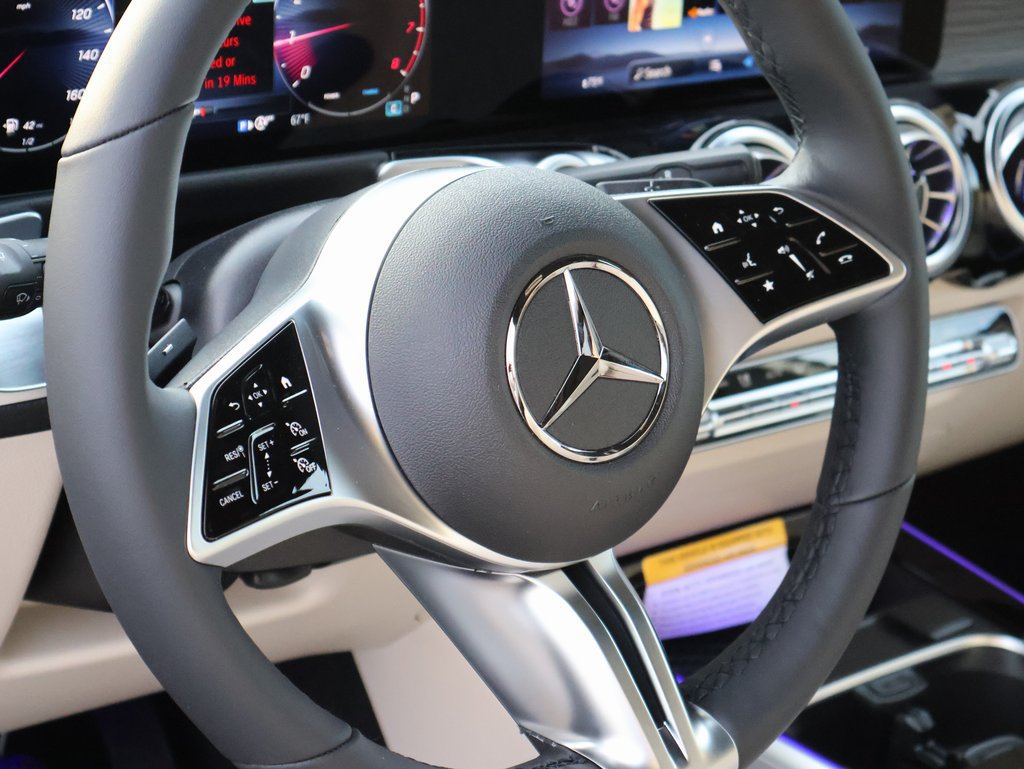New 2026 Mercedes-Benz GLB 250 4MATIC image 20