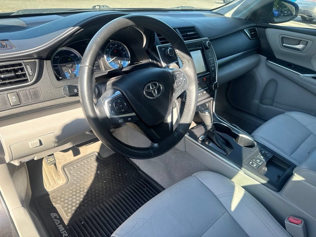 Used 2015 Toyota Camry XLE w/ Moonroof Package FWD image 23