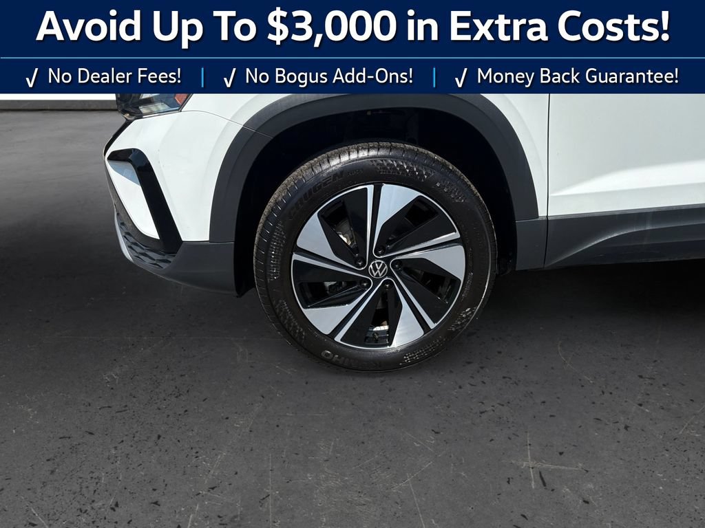 Used 2024 Volkswagen Taos SE AWD/4WD image 13