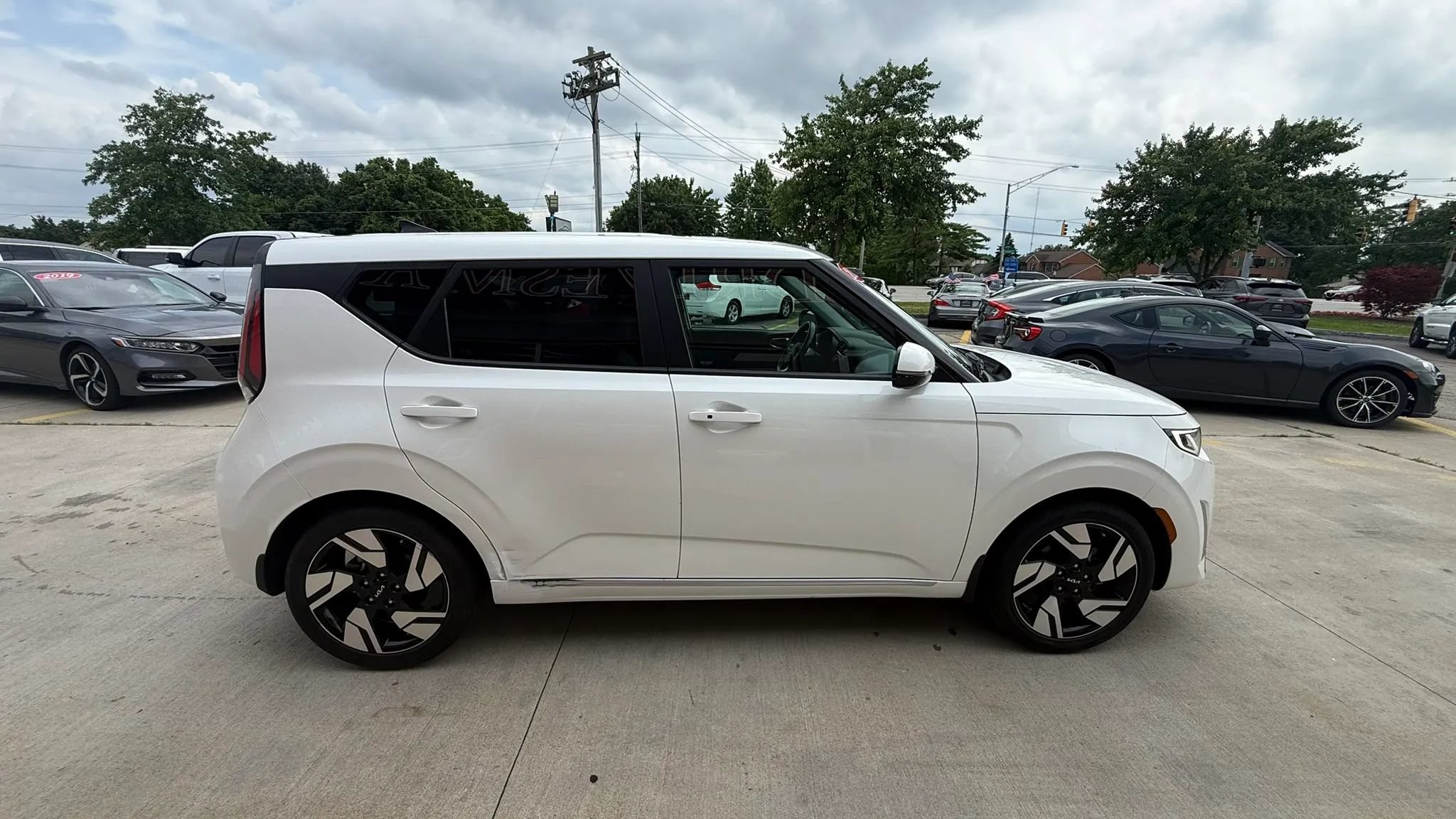 Used 2023 Kia Soul GT-Line w/ GT-Line Technology Package FWD image 7