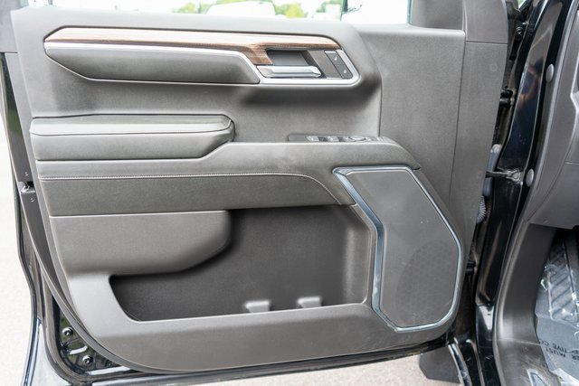 Used 2023 Chevrolet Silverado 1500 RST image 17