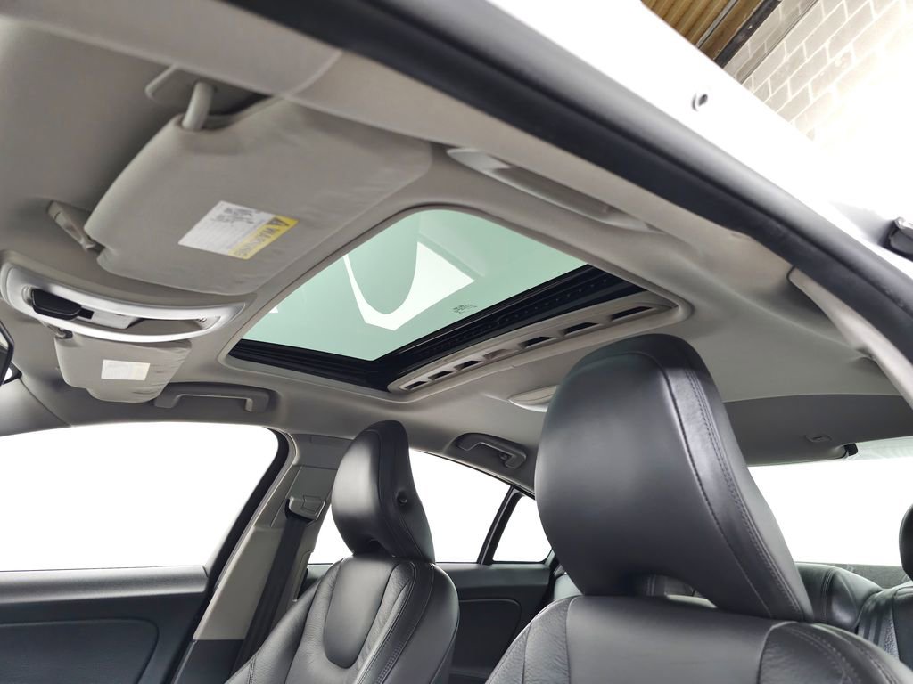 Used 2014 Volvo S60 T5 FWD image 16