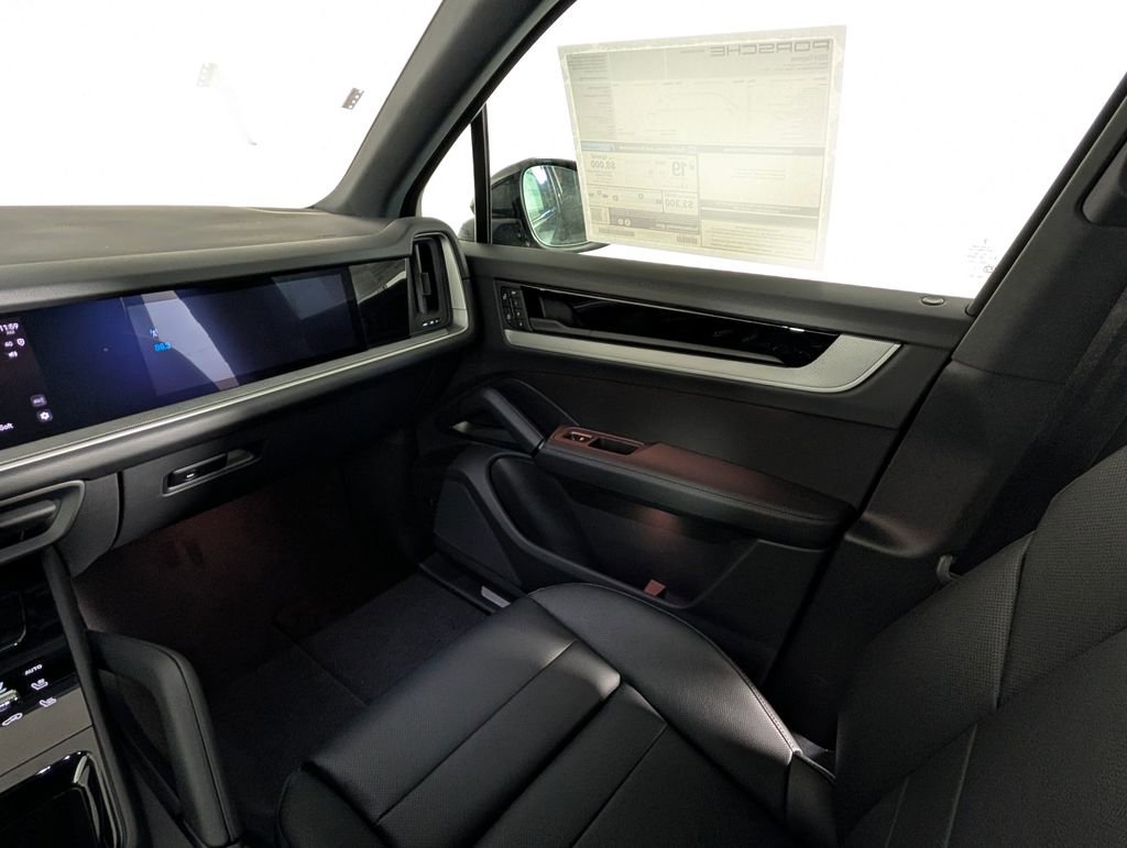 New 2026 Porsche Cayenne AWD/4WD image 23