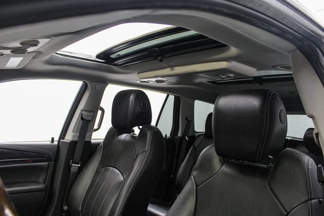 Used 2016 Buick Enclave Leather AWD/4WD image 18