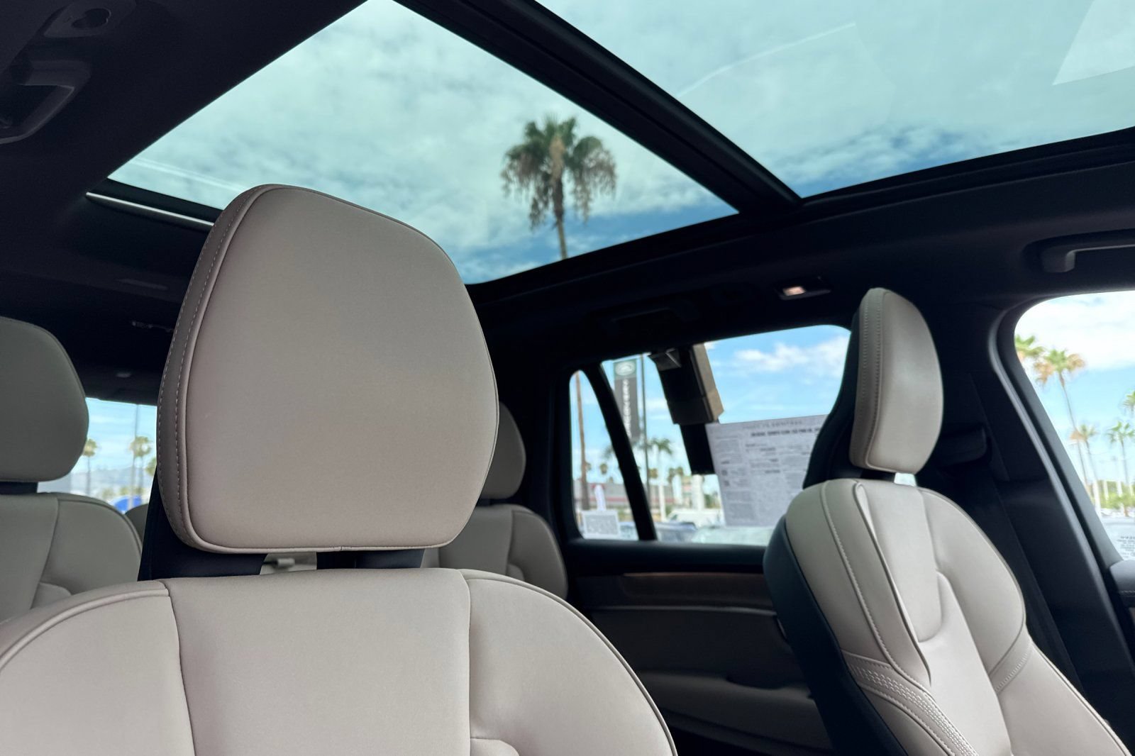 Certified 2026 Volvo XC90 B6 Core AWD/4WD image 19