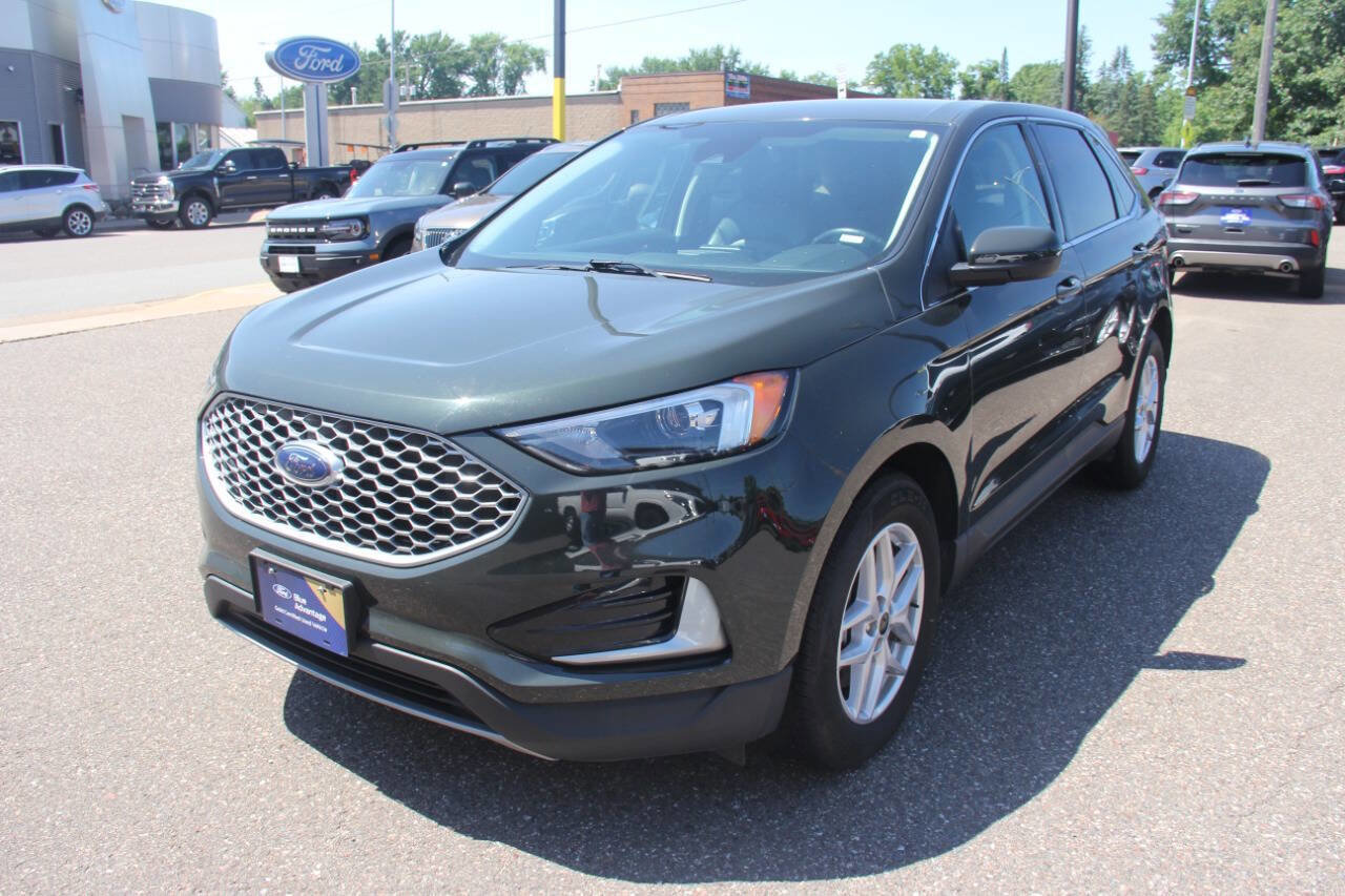 Used 2023 Ford Edge SEL image 11