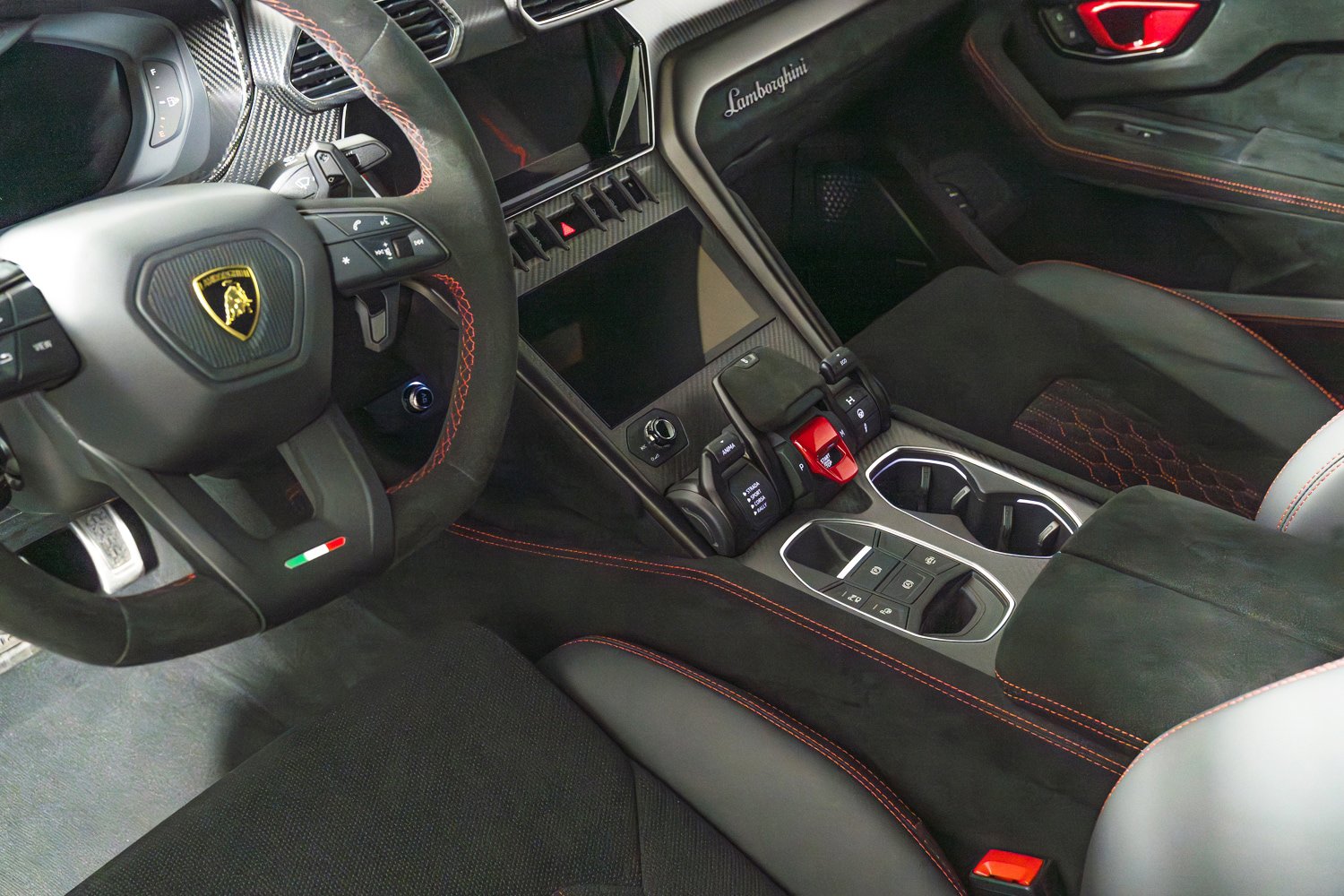 Used 2024 Lamborghini Urus Performante image 21