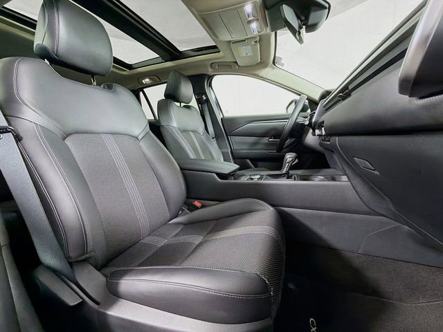 Used 2023 MAZDA CX-50 2.5 S w/ Cargo Package image 29