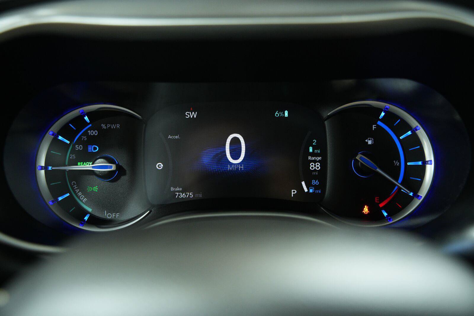 Used 2024 Chrysler Pacifica Limited FWD image 39