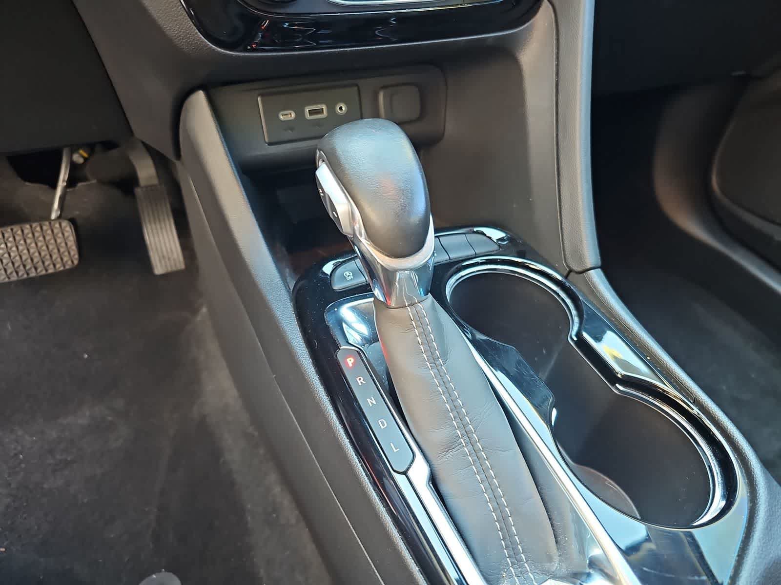 Used 2022 Buick Encore GX Select FWD image 21