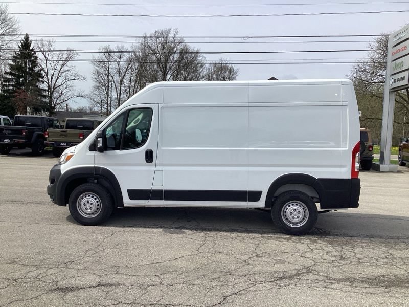 New 2026 RAM ProMaster 2500 w/ Convenience Group FWD image 4