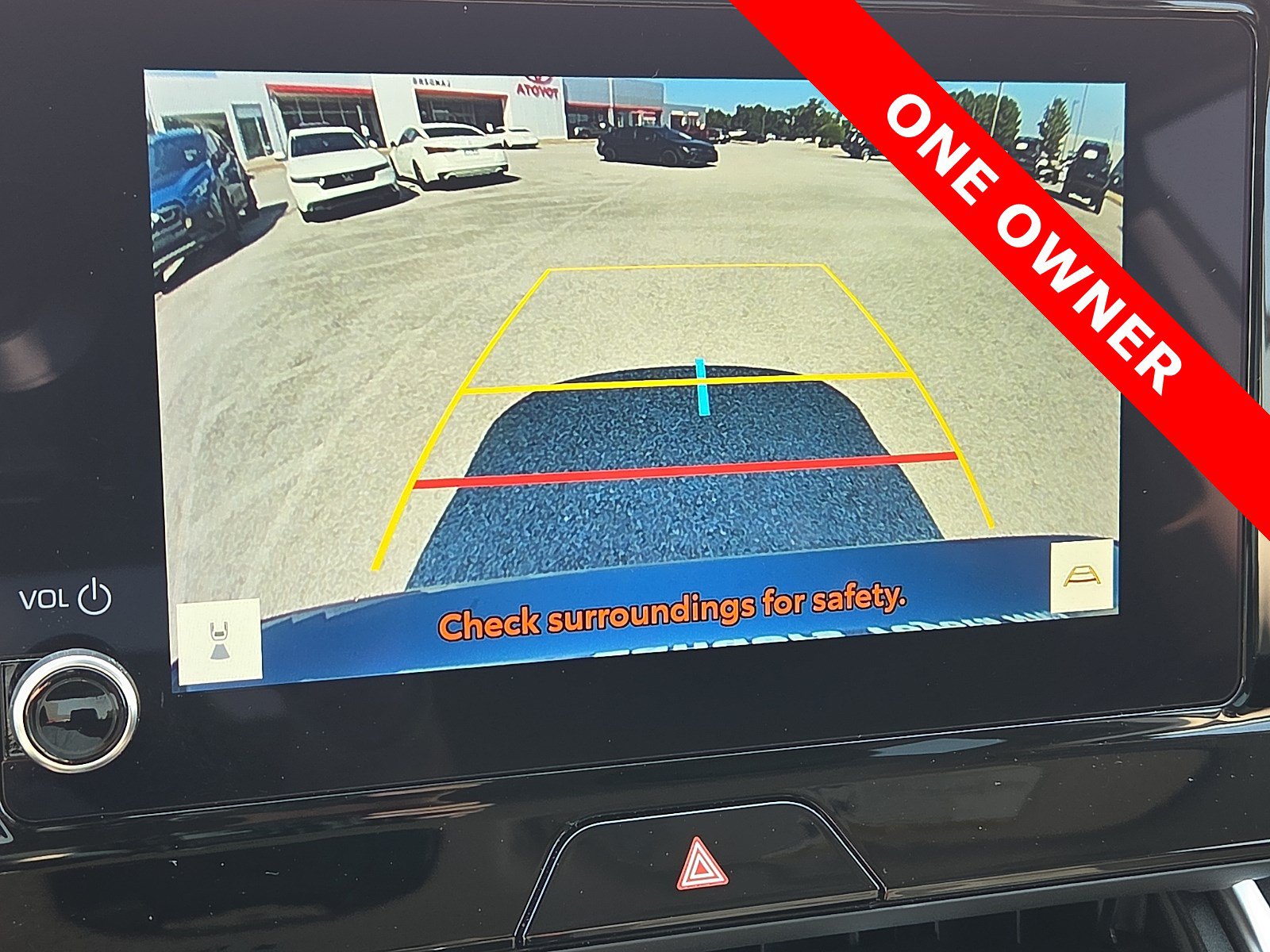 Used 2024 Toyota Venza LE AWD/4WD image 18