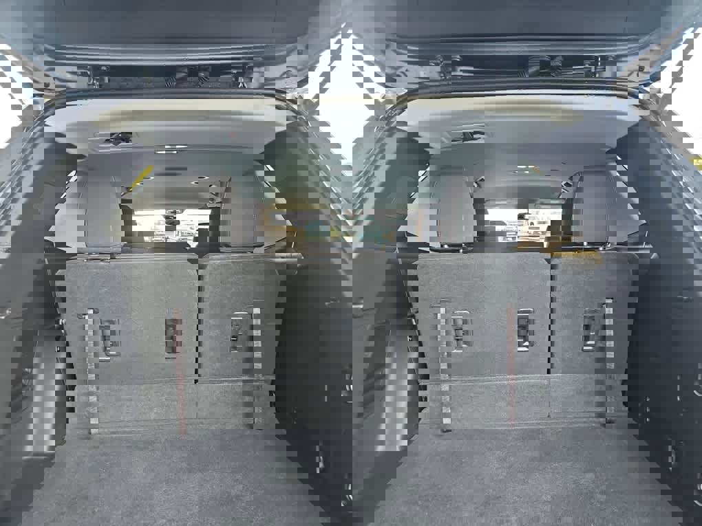 Used 2019 Chevrolet Traverse LS image 32