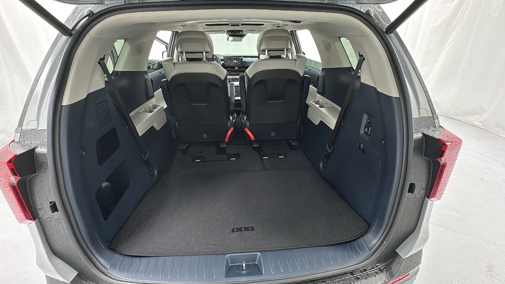 New 2026 Kia Carnival SX Prestige image 17