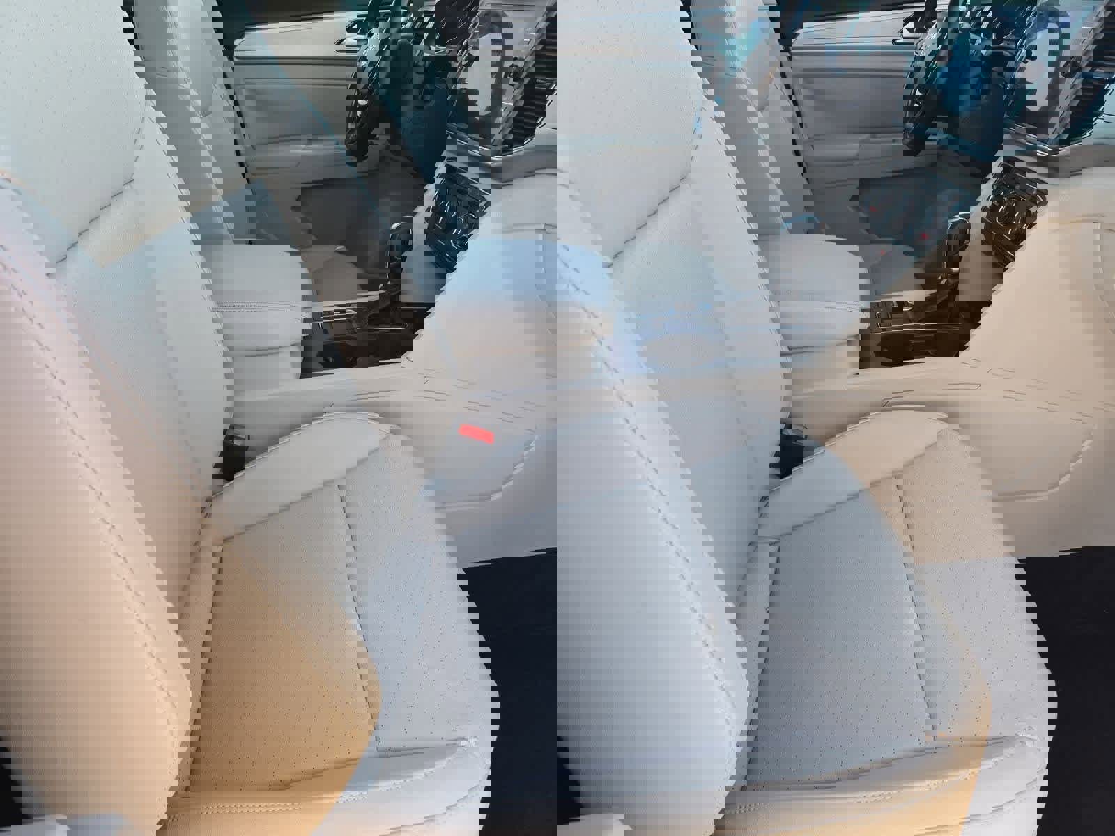 Used 2018 Volkswagen Atlas SE image 21