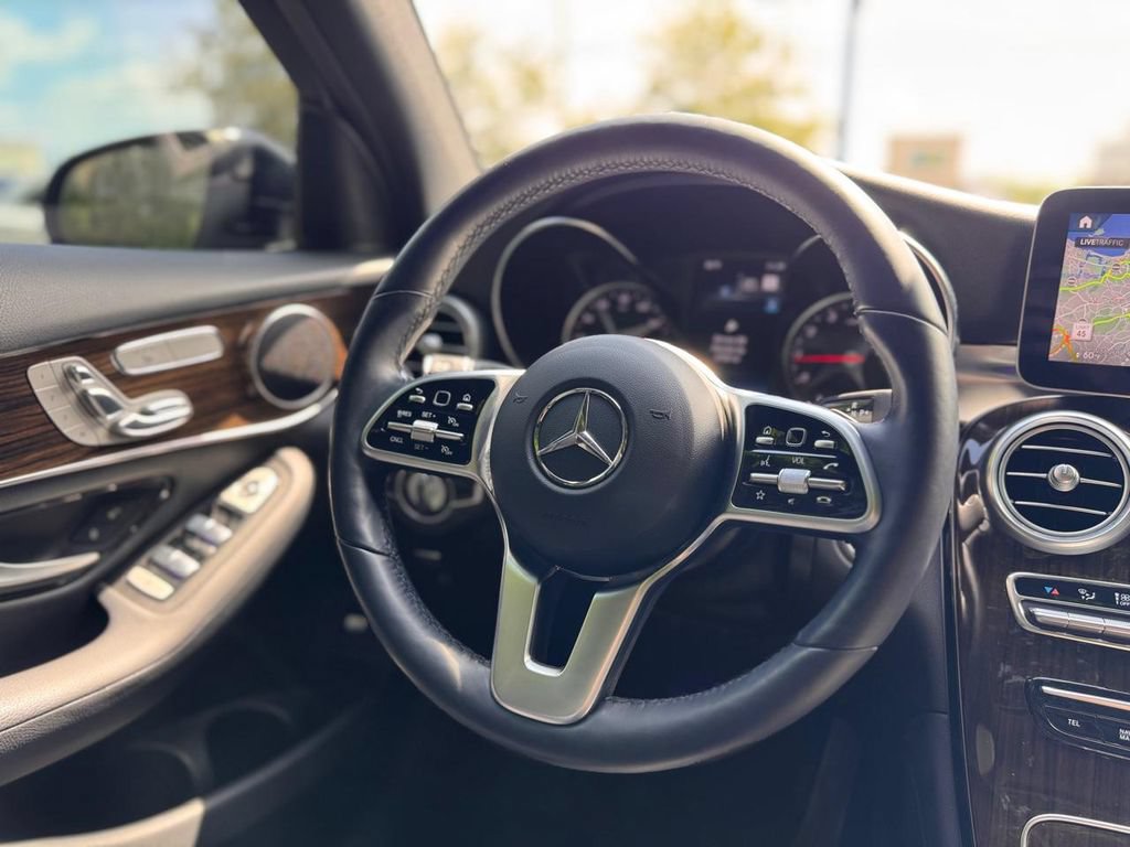 Used 2021 Mercedes-Benz GLC 300 4MATIC image 26