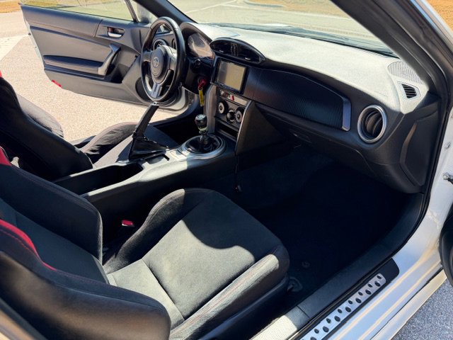 Used 2013 Scion FR-S image 17