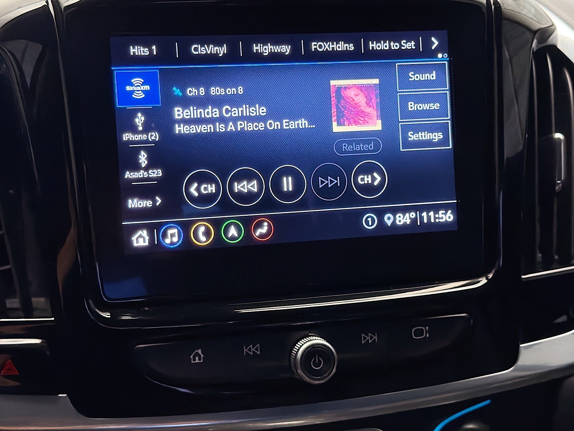 Used 2021 Chevrolet Traverse RS FWD image 9