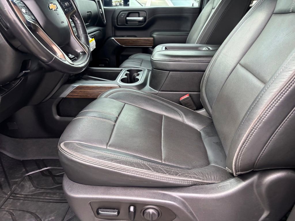 Used 2020 Chevrolet Silverado 2500 High Country image 9