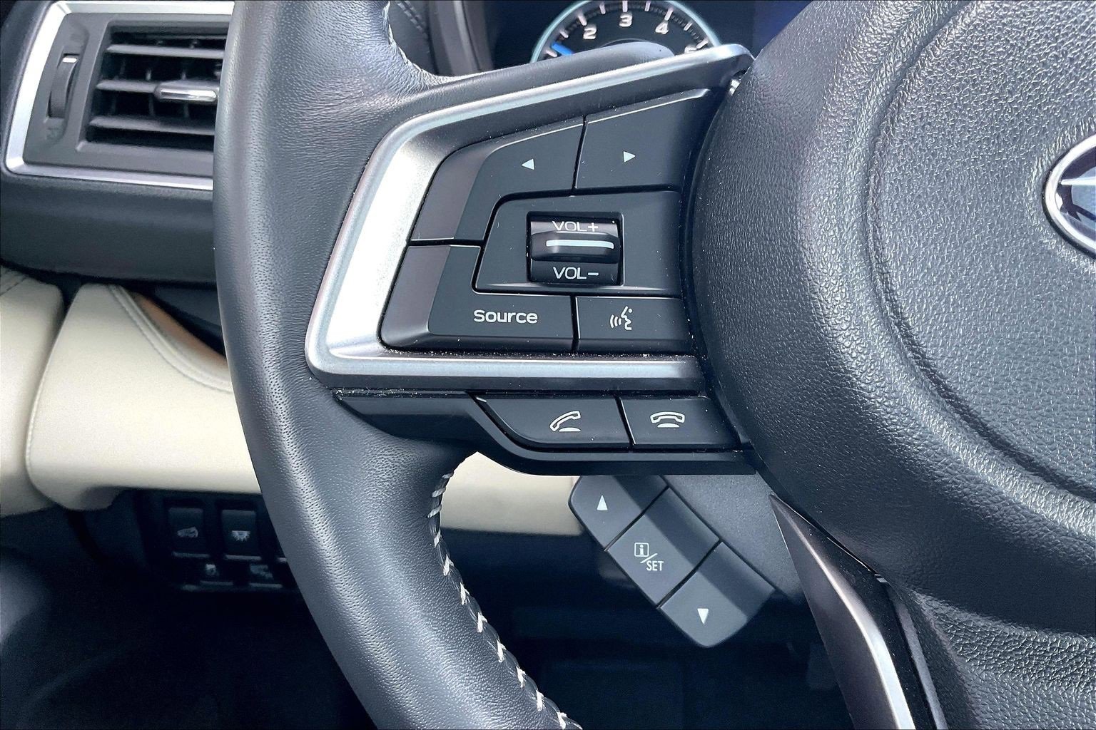 Used 2022 Subaru Ascent Touring image 10