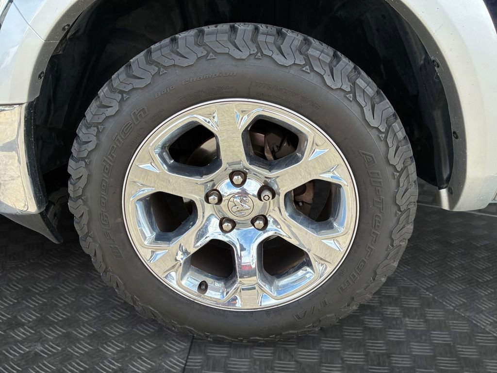 Used 2015 RAM 1500 Laramie w/ Convenience Group image 23